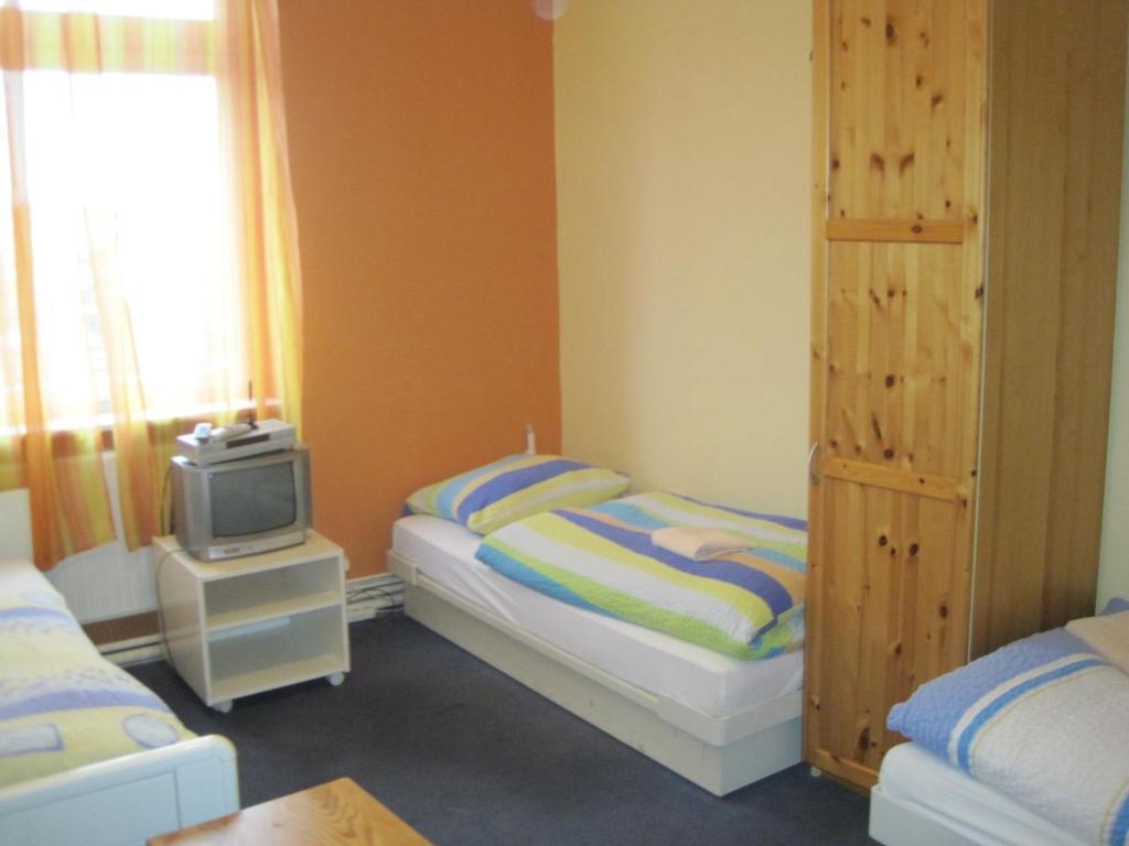 Bs Hotel Брауншвайг Стая снимка